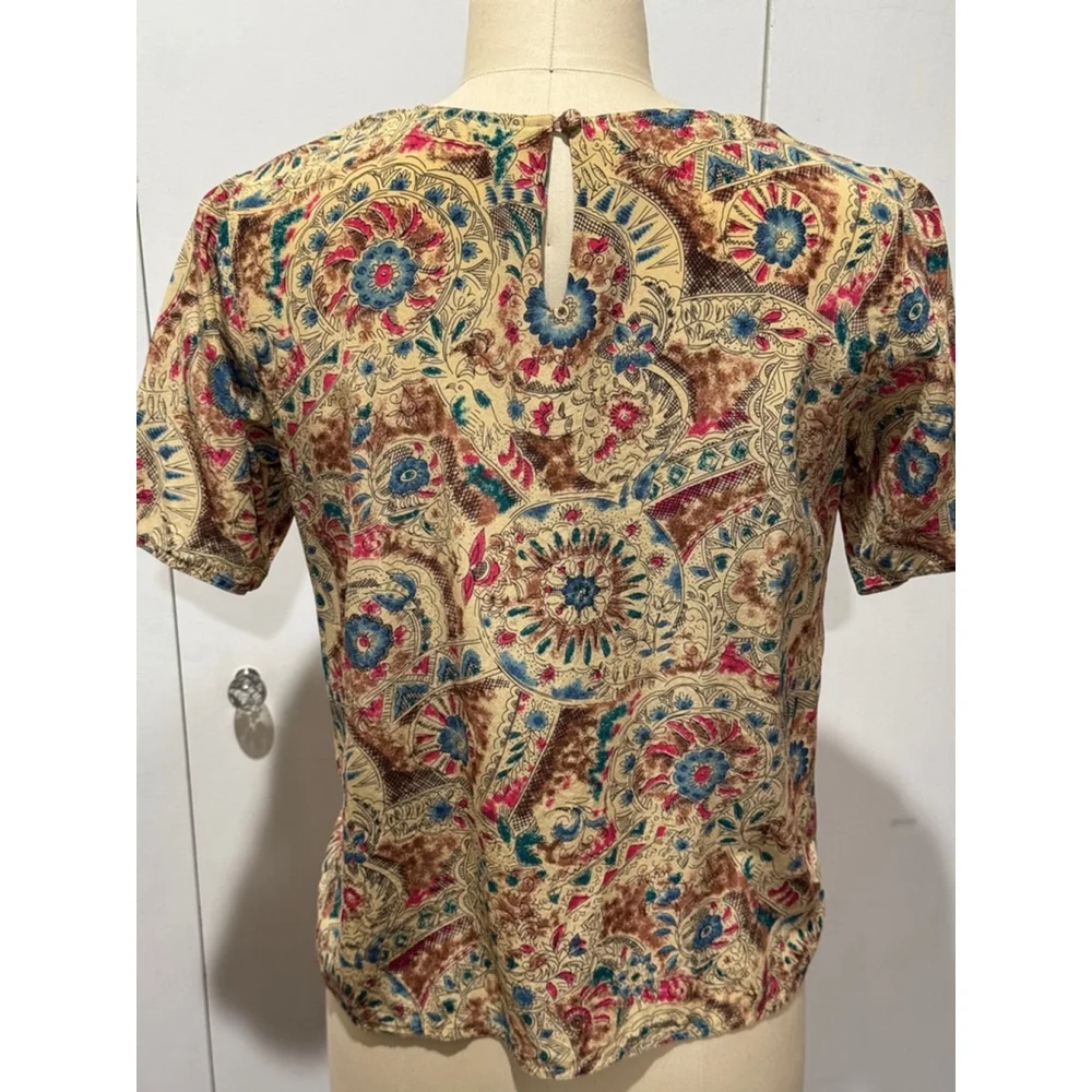 Diversity petite Size S Yellow Multi-color print silk short sleeve blouse - Picture 3 of 6